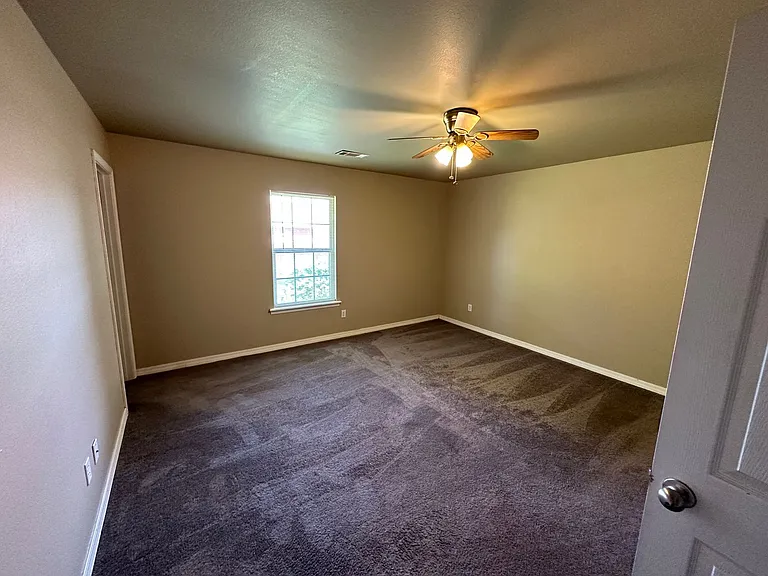 77 Sundance Dr — Photo 5