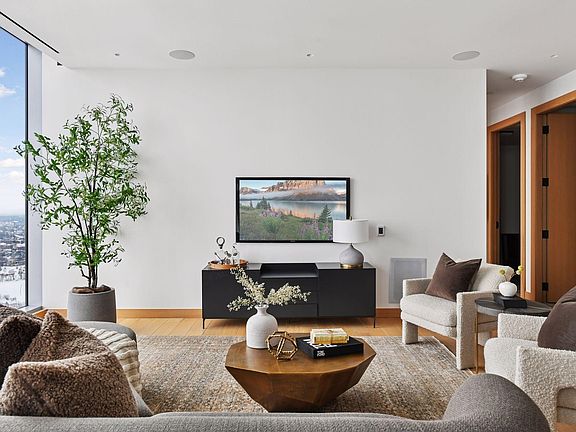 5th image of 255 Hennepin Ave #3304