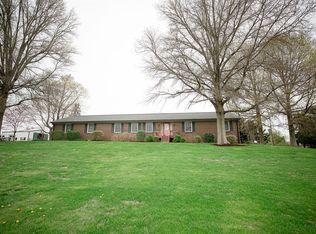 200 Craigs Creek Rd, Versailles, KY 40383