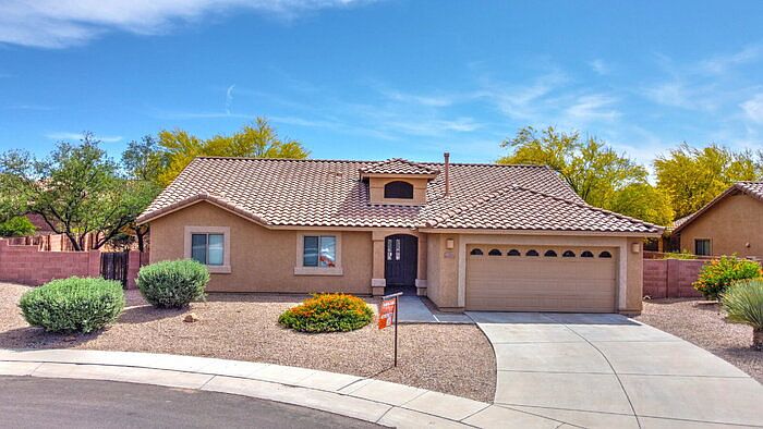 1st image of 1050 E Providence Canyon Dr