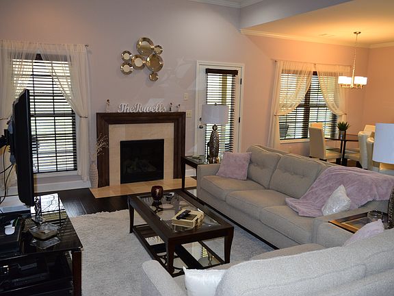2nd image of 5519 Moores Cir