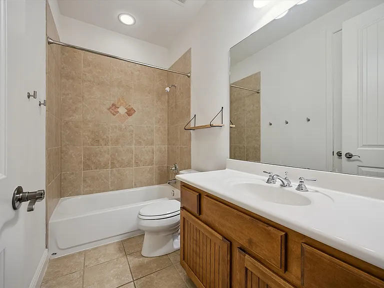 6201 River Place Blvd — Photo 9