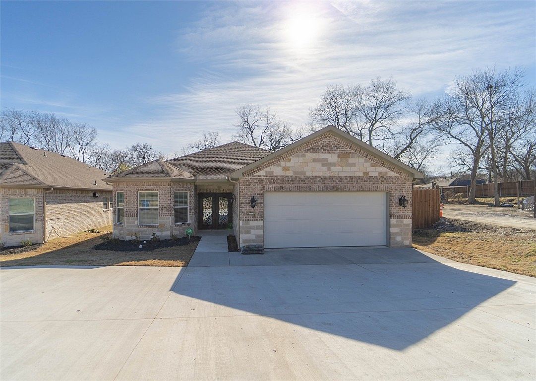 899 E Jefferson St, Van Alstyne, TX 75495 MLS 20363384 Zillow