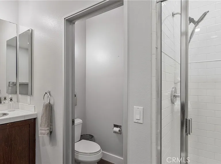 728 N Santiago St — Photo 23