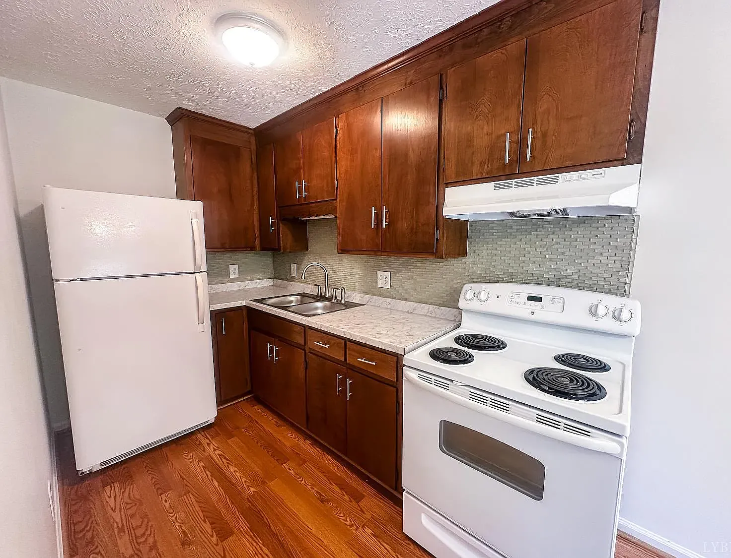 1 bed, 576 sqft, $950 — Photo 3