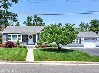 63 Campbell St, Red Bank, NJ 07701