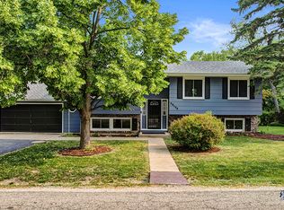 39148 N Walnut St, Lake Villa, IL 60046