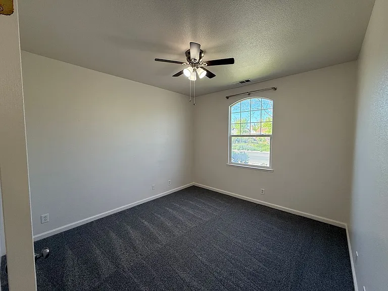 1836 Encina Ave — Photo 9