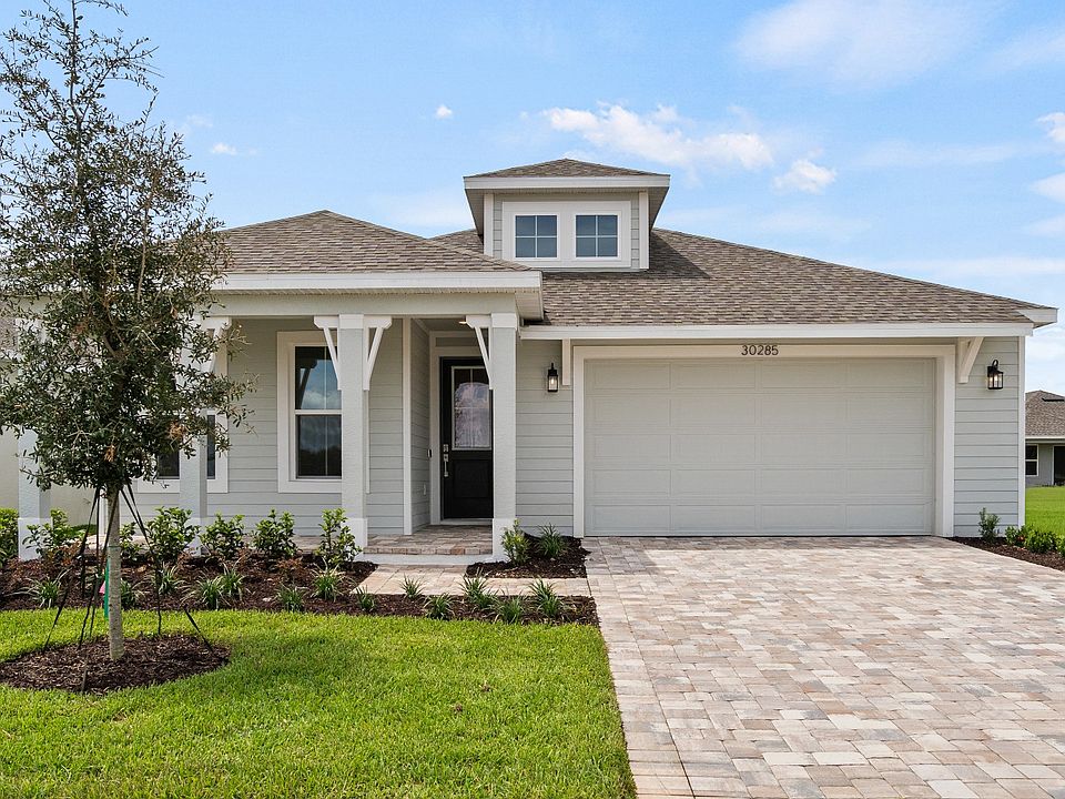 Buttonwood Elevation Floor Plan by DRB Homes in Ardisia Park in New Smyrna Beach