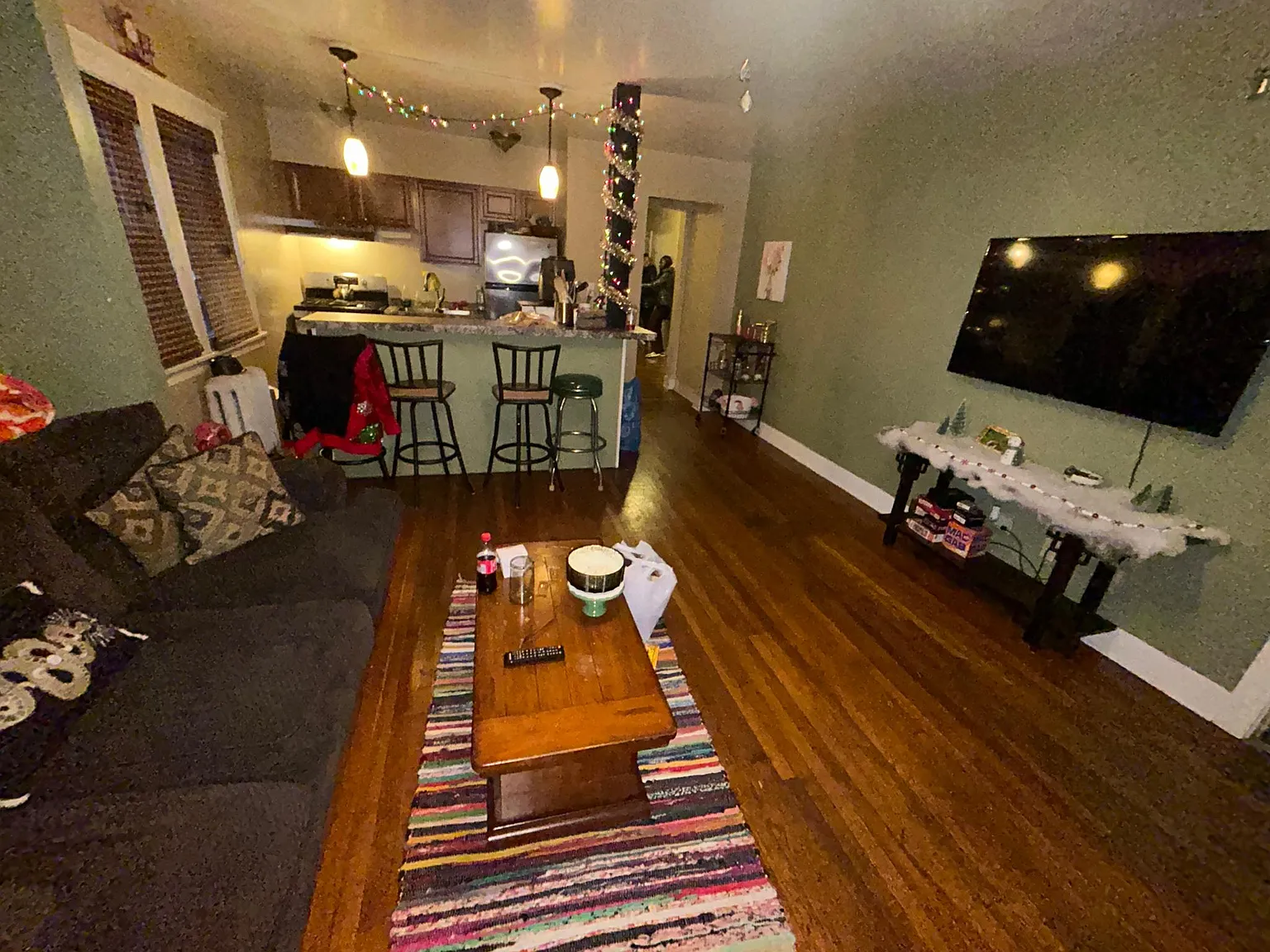 3 bed, 1500 sqft, $1,950 — Photo 1