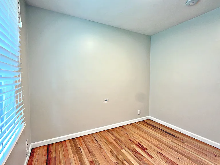 12820 SW Edgewood St — Photo 13