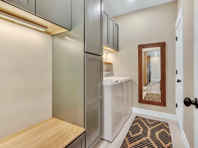 285 High Point Dr #203 — Photo 7