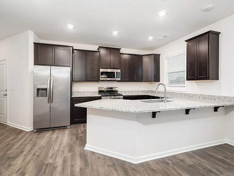 618 Count Fleet Ct — Photo 6