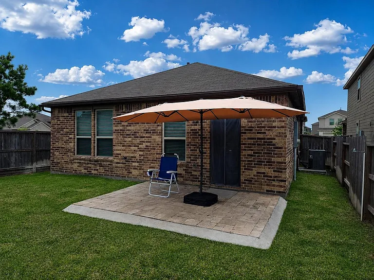 16306 Fontana Ct — Photo 28
