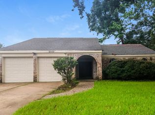 2703 Wood River Dr, Spring, TX 77373