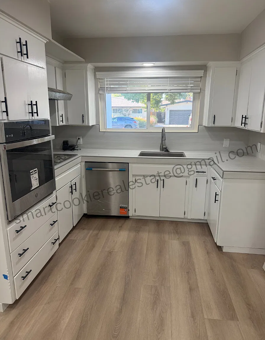 3 bed, 1414 sqft, $2,500 — Photo 3