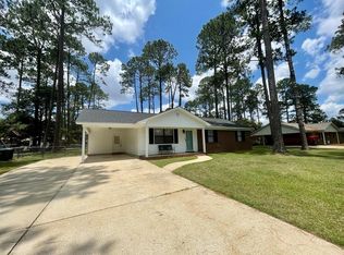 115 Dewberry Dr, Sylvester, GA 31791