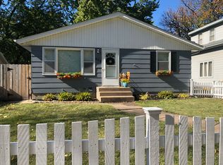 633 10th Ave N, South Saint Paul, MN 55075