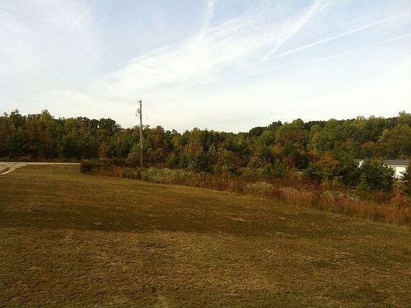 3rd image of 200 Casey Cir