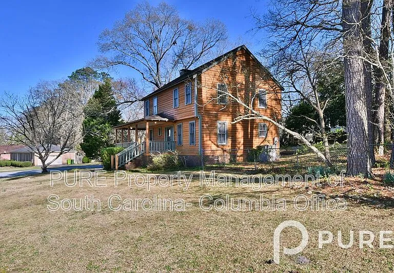 101 Briarcliffe E — Photo 3