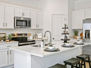 7601 Waterscape Dr, Groveland, FL 34736