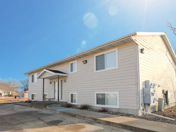 211 W 4th St APT 3, Worthing, SD 57077