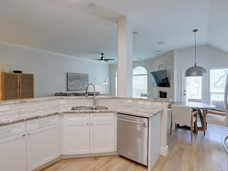 4117 Gazley Ln — Photo 10
