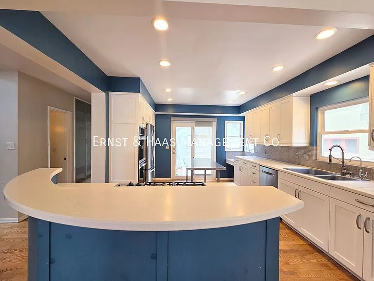 129 Orange Ave — Photo 11