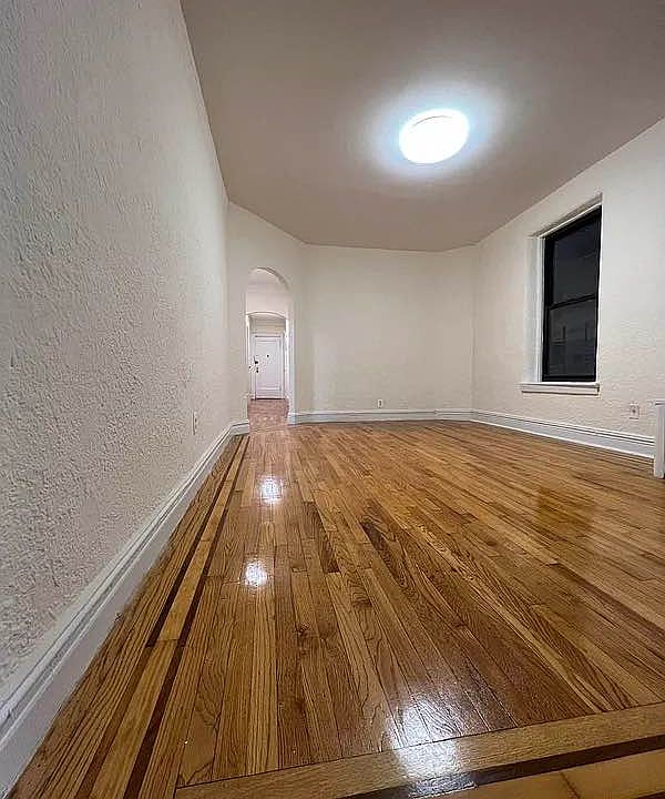 1st image of 3206 29th St APT 4G