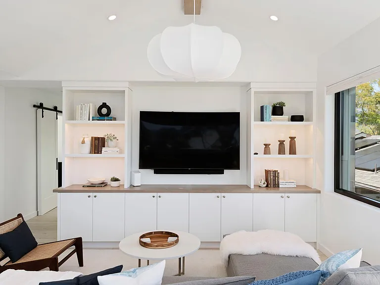1415 La Cima Rd #B — Photo 9