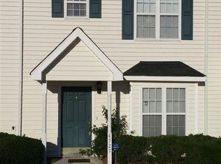 4727 Tanglewood Oaks St, Raleigh, NC 27610