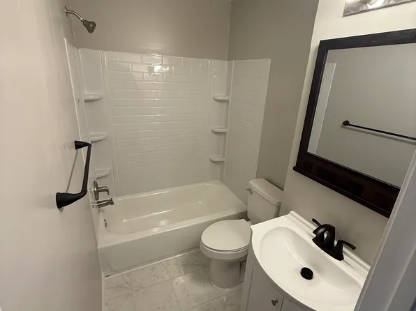 1302 Mewborn Ave, Kinston, NC 28501