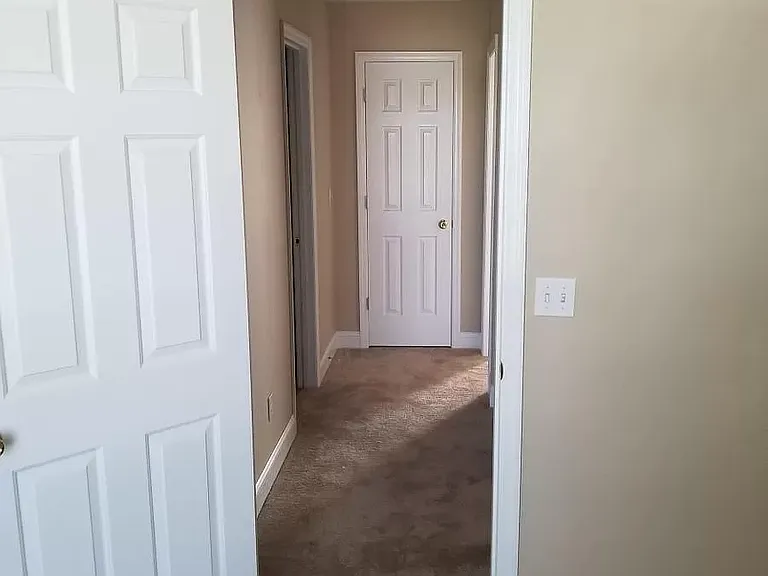 630 Hampton Way — Photo 8