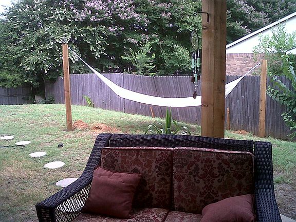 5th image of 2600 Underwood Ln
