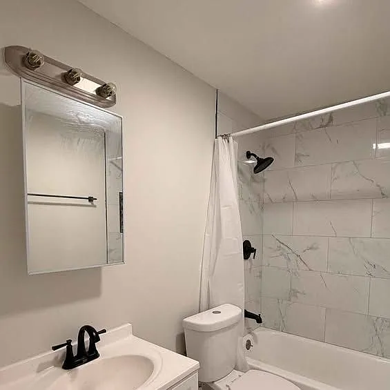 3 bed, $1,750 — Photo 2