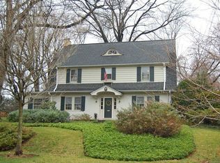 16 Farm Rd, Wayne, PA 19087