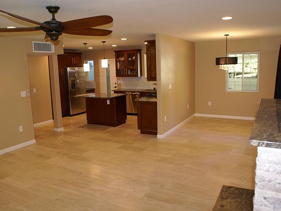 3rd image of 140 E Encanto Dr