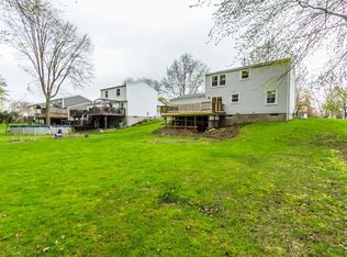 33 Covered Wagon Trl, West Henrietta, NY 14586