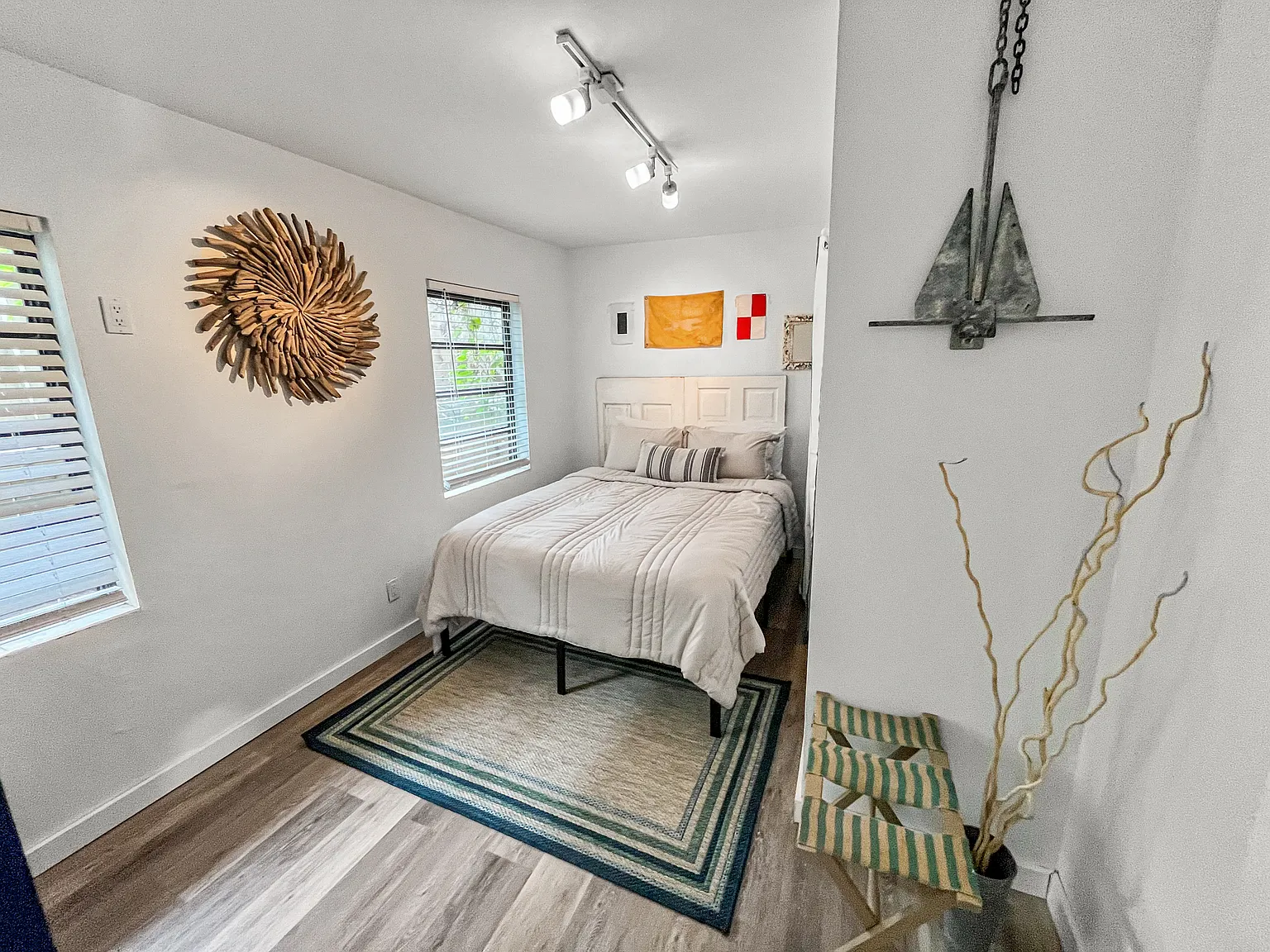 2 bed, 900 sqft, $3,200 — Photo 4
