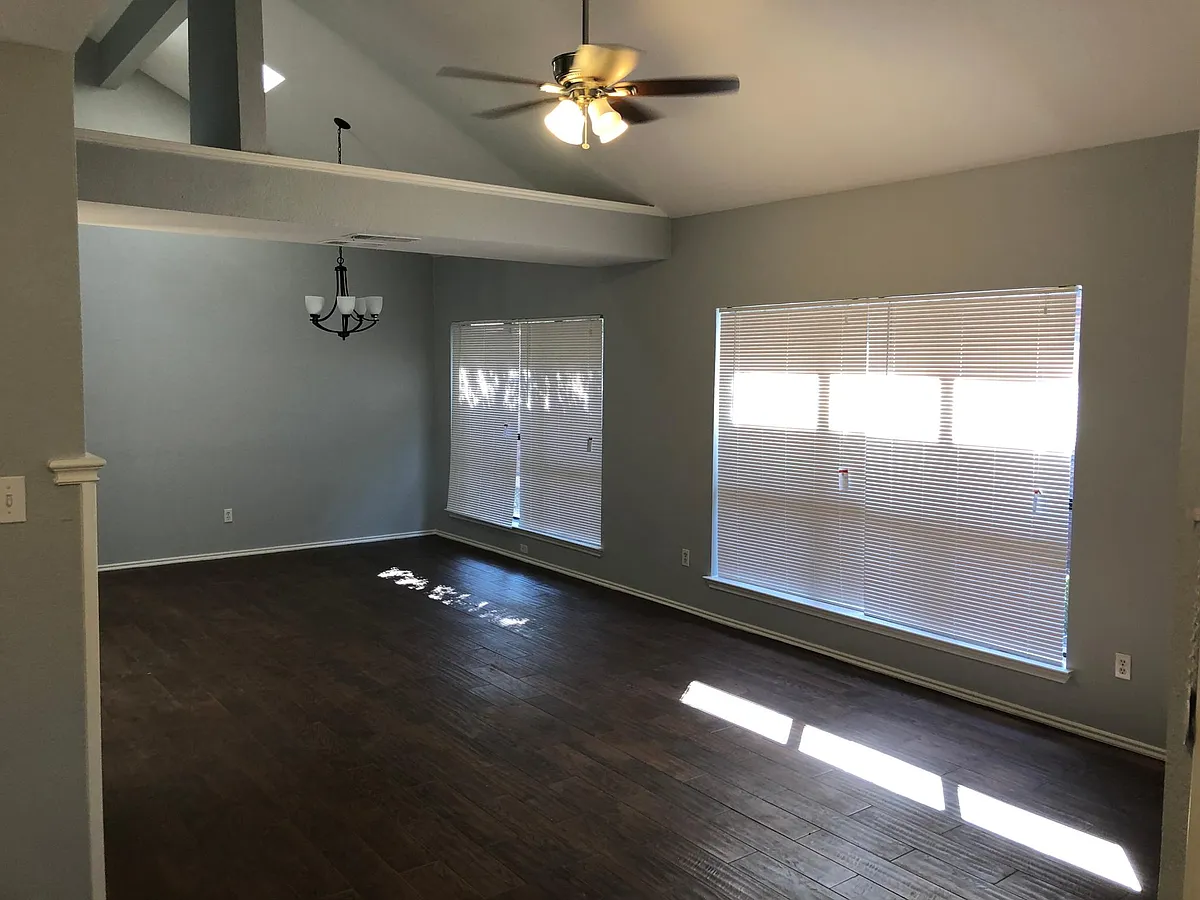 Building Photo - 6350 Los Altos Dr