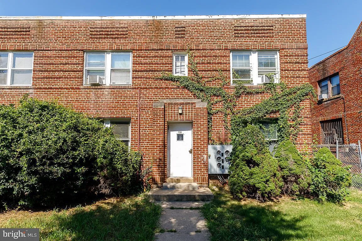 1 bed, 1.0 bath, 650 sqft, $1,200 — Photo 1