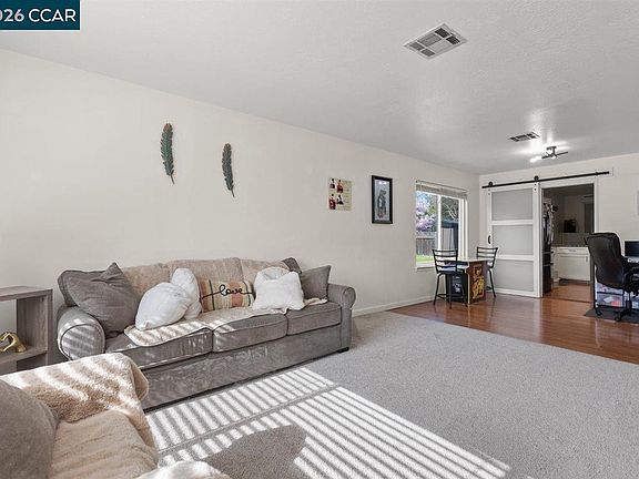 3rd image of 2121 Cody Ct