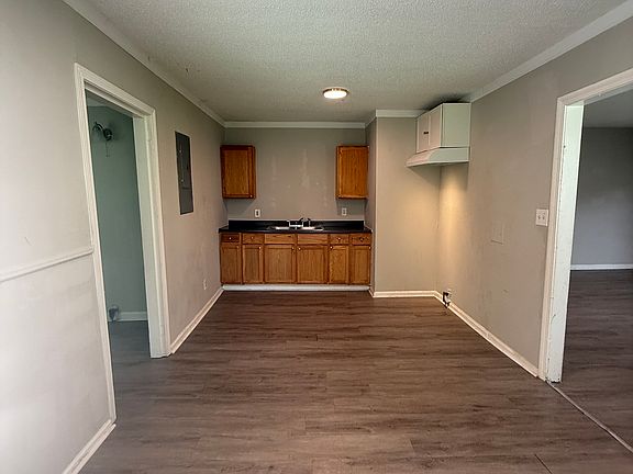 3rd image of 5219 Court Q