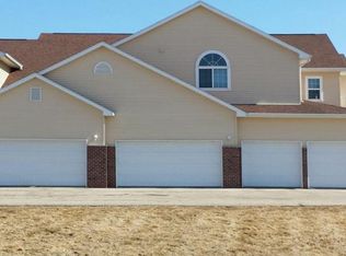 103 Paradise Cir, Marshall, WI 53559