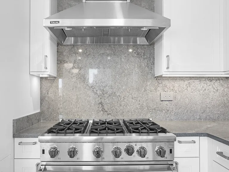 920 Park Ave #15-C — Photo 5