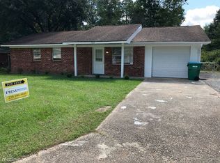700 Shirley Dr, Gulfport, MS 39503