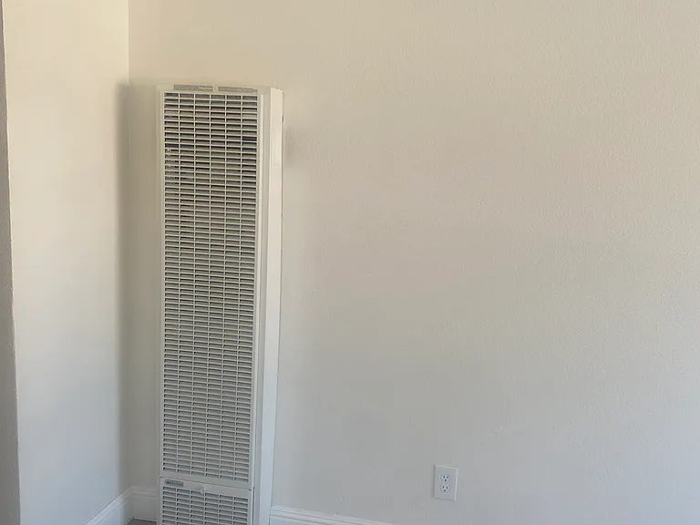 2460 Angela St #4 — Photo 7