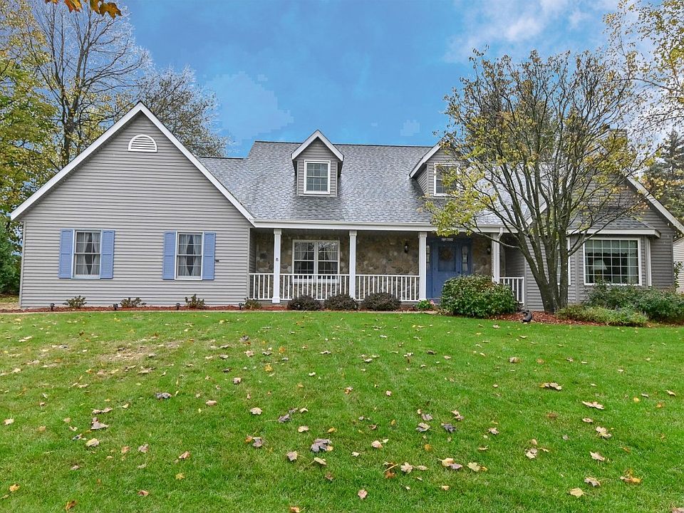 1st image of W72N534 Cider Mill Ct