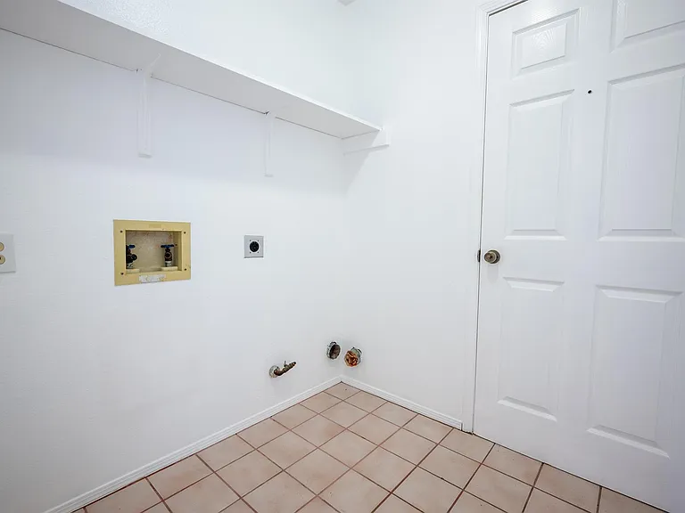 1601 Primrose Trl — Photo 14