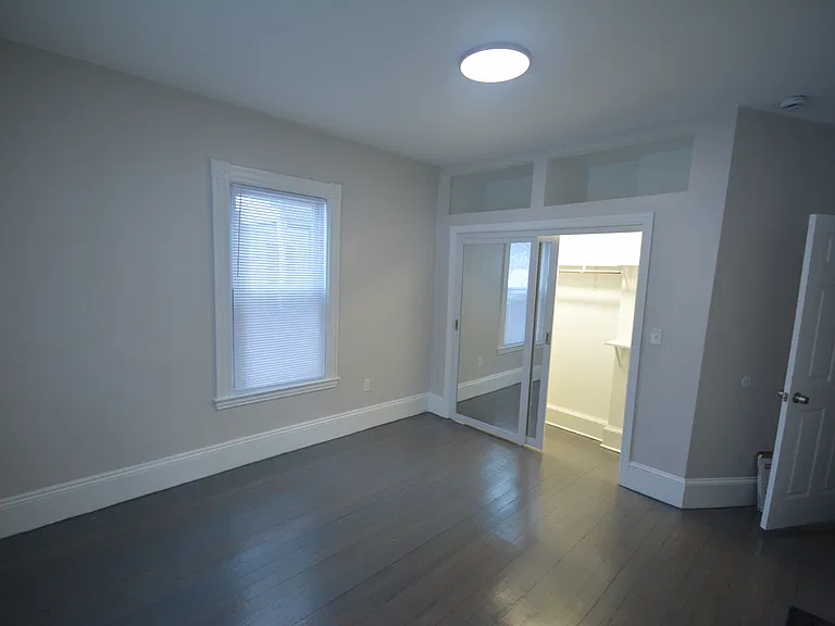 31 Claybourne St #1 — Photo 23